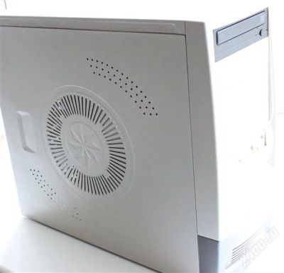 Лот: 1153110. Фото: 1. Корпус Velton c БП. Celeron 2000Mhz... Компьютеры в сборе