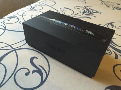 Лот: 4933216. Фото: 1. iPhone 5 16gb black. Смартфоны