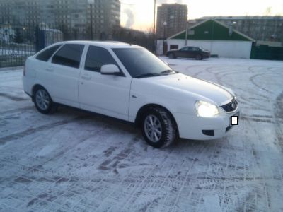 Лот: 6431836. Фото: 1. Продам Ладу Приору люкс. Автомобили