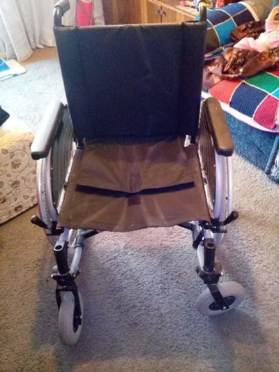 Лот: 16739464. Фото: 1. Инвалидное кресло-каталка. Массажные столы и кресла