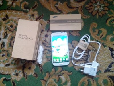Лот: 3688661. Фото: 1. Samsung Galaxy S4. Смартфоны