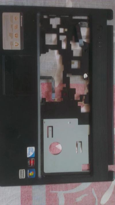 Лот: 4758309. Фото: 1. lenovo g570 тач , зарядка клавиатура. Ноутбуки