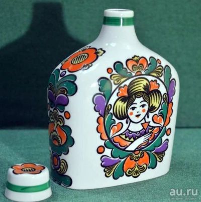 Лот: 13327729. Фото: 1. Штоф расписной, фарфор. Дмитровский... Фарфор, керамика