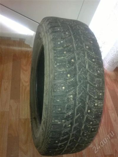 Лот: 2038935. Фото: 1. Шины зимние bridgestone 195чх65х15. Шины