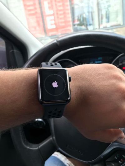 Лот: 10091569. Фото: 1. Apple Watch 2 Series Nike + 42mm. Смарт-часы, фитнес-браслеты, аксессуары