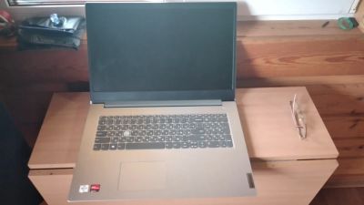 Лот: 23515765. Фото: 1. Большой современный ноутбук Lenovo... Ноутбуки