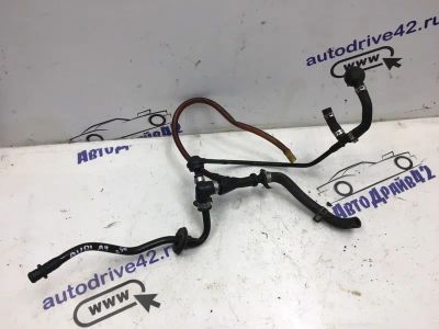 Лот: 21715721. Фото: 1. Трубка вакуумная Audi A4 8D5. Кузов