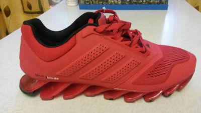 Лот: 6073592. Фото: 1. Кросовки Adidas Springblade. Кеды, кроссовки, слипоны