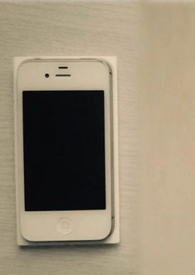 Лот: 10387152. Фото: 1. IPhone 4. Смартфоны