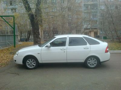 Лот: 6284878. Фото: 1. Lada Priora 5-ти дверный хэтчбек... Автомобили