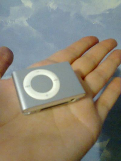 Лот: 6658983. Фото: 1. серебристый iPod 256 mb рабочий... Другое (компьютеры, оргтехника, канцтовары)