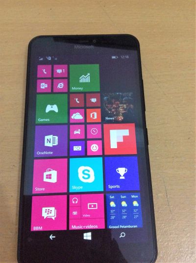 Лот: 11602430. Фото: 1. Microsoft Lumia 640 dual sim LTE. Смартфоны