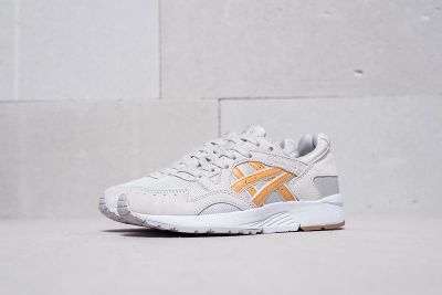 Лот: 11618371. Фото: 1. Кроссовки Asics Gel Lyte V Planet... Кеды, кроссовки, слипоны