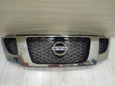 Лот: 15275474. Фото: 1. Решетка радиатора Nissan Patrol... Кузов