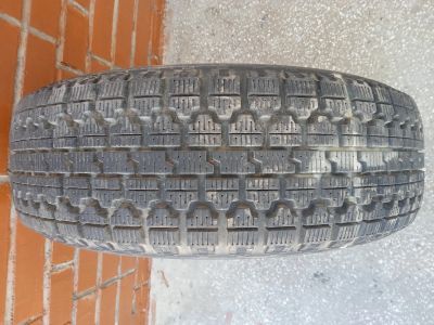 Лот: 20737406. Фото: 1. Bridgestone 195/60R15 Blizzak... Шины