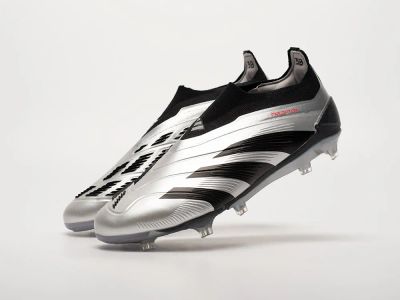 Лот: 24973760. Фото: 1. Футбольная обувь Adidas Predator... Кеды, кроссовки, слипоны
