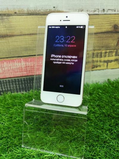 Лот: 17462572. Фото: 1. Смартфон Apple iPhone 5S 16GB... Смартфоны