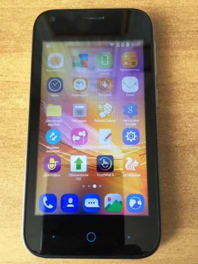 Лот: 11081892. Фото: 1. Смартфон ZTE BLADE L110 (8G) б... Смартфоны