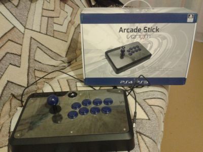 Лот: 6186915. Фото: 1. Venom Arcade Stick (PS4 PS3). Аксессуары для игровых приставок, консолей, геймпады