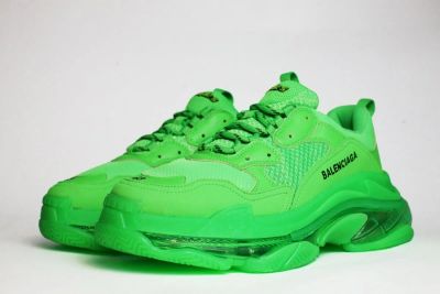 Лот: 16843579. Фото: 1. Кроссовки мужские Balenciaga Triple... Кеды, кроссовки, слипоны