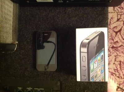 Лот: 4072473. Фото: 1. Продам iPhone 4s 16g. Смартфоны