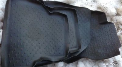 Лот: 5142280. Фото: 1. Коврики в Ford Focus 2 оригинальные... Чехлы, коврики, оплетки руля