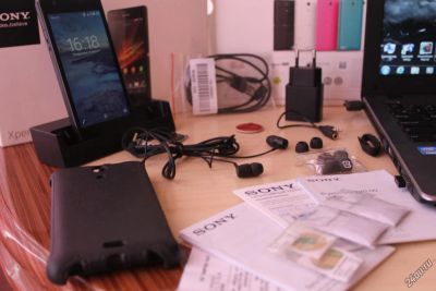 Лот: 6675016. Фото: 1. Sony Xperia ZR | LTE 4G | Идеальное... Смартфоны