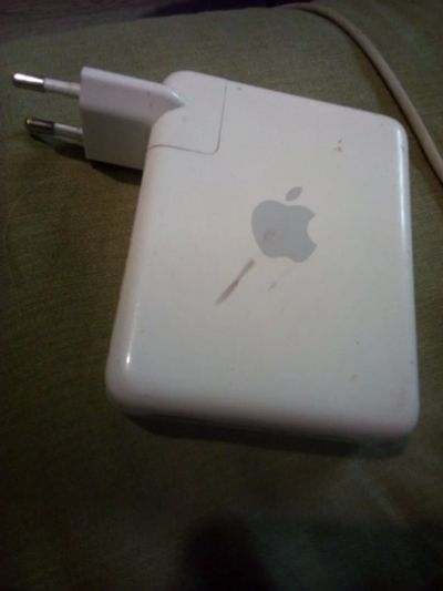 Лот: 16410530. Фото: 1. Apple airport wi fi роутер. Маршрутизаторы (роутеры)