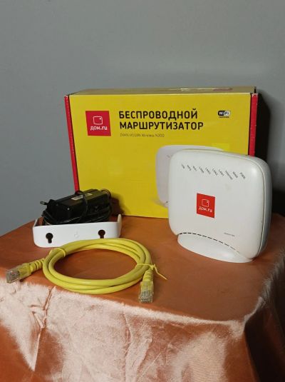 Лот: 20995679. Фото: 1. Маршрутизатор + ТВ приставка. Цифровое, спутниковое ТВ