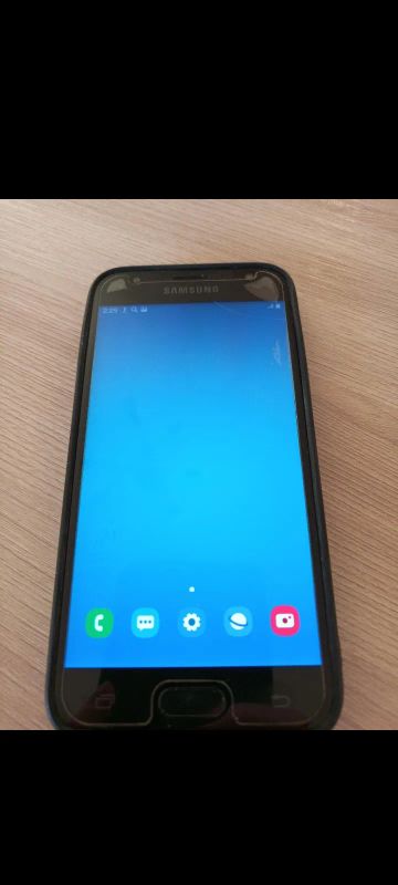 Лот: 25125960. Фото: 1. Samsung Galaxy J3 оригинал. Смартфоны