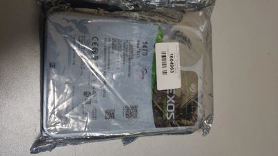 Лот: 17556817. Фото: 1. 14 ТБ Жесткий диск Seagate Exos... Жёсткие диски (HDD)