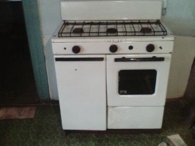 Лот: 8043294. Фото: 1. Продам газовую плиту б/у. Плиты, духовые шкафы, варочные поверхности