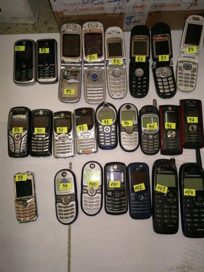 Лот: 3508589. Фото: 1. Телефоны Motorola моторола C257... Кнопочные мобильные телефоны