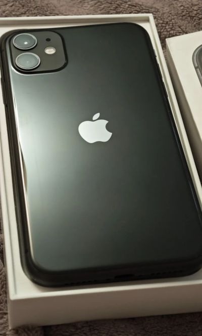 Лот: 22173435. Фото: 1. Iphone 11 256gb black. Смартфоны