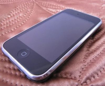 Лот: 3463085. Фото: 1. 1500 рублей за iphone 3gs читаем... Смартфоны