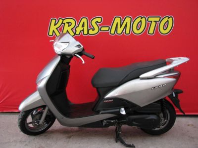 Лот: 4814280. Фото: 1. Honda LEAD 110FI. Мотороллеры, мопеды