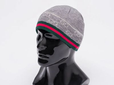 Лот: 18814169. Фото: 1. Шапка Gucci. Шарфы, платки