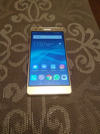 Лот: 12781105. Фото: 1. Huawei honor 7 gold premium. Смартфоны