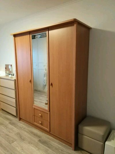 Лот: 12803737. Фото: 1. Шкаф платяной трехстворчатый. Шкафы, шкафы-купе