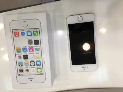 Лот: 10533834. Фото: 1. iPhone 5s 2. Смартфоны