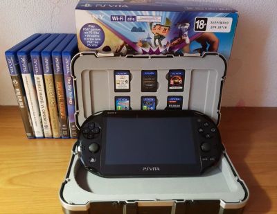 Лот: 11612652. Фото: 1. PlayStation Vita Slim (PS Vita... Игровые приставки, консоли