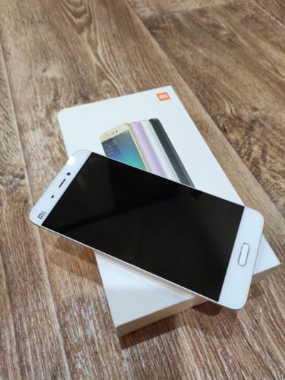 Лот: 15258008. Фото: 1. Xiaomi mi 5. Смартфоны