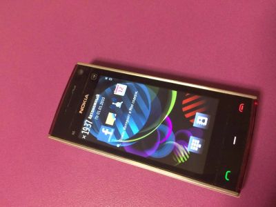 Лот: 4872530. Фото: 1. Nokia X6 и чехол-сумка в подарок. Смартфоны