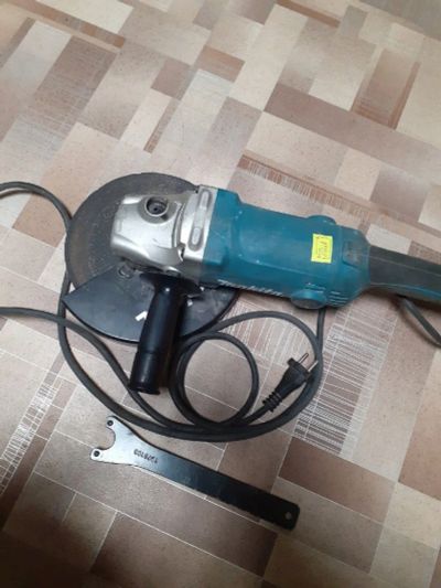 Лот: 14935028. Фото: 1. УШМ Makita GA9050 (М6928). Электроинструмент