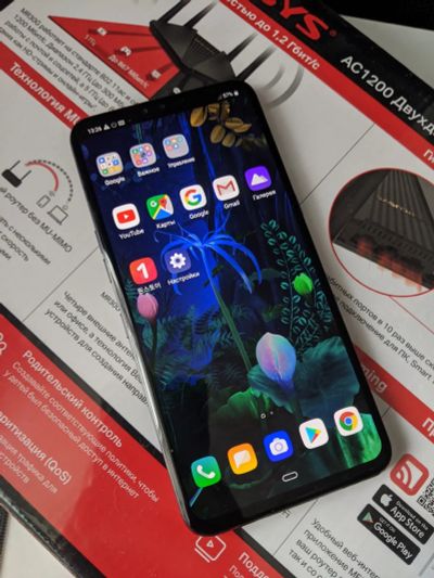 Лот: 21099390. Фото: 1. Смартфон LG v50. Смартфоны