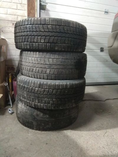 Лот: 16770764. Фото: 1. Шины Dunlop SP Winter Ice 01 205... Шины
