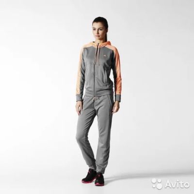 Лот: 6079270. Фото: 1. костюм спортивный adidas женский. Костюмы