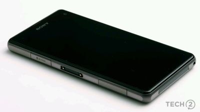 Лот: 8621643. Фото: 1. Sony Z1 Compact !!. Кнопочные мобильные телефоны