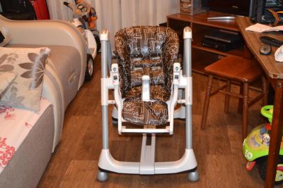 Лот: 4909857. Фото: 1. детский стул "Peg-perego". Стульчики для кормления