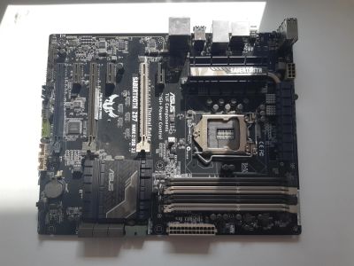 Лот: 16217645. Фото: 1. Материнская плата ASUS SaberTooth... Материнские платы